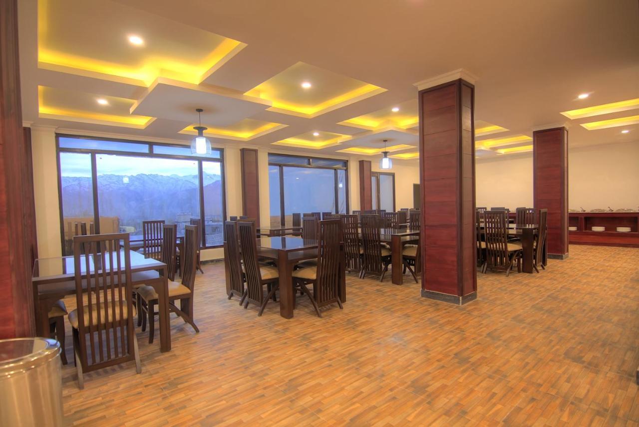 Hotel Sia Residency Leh Kültér fotó